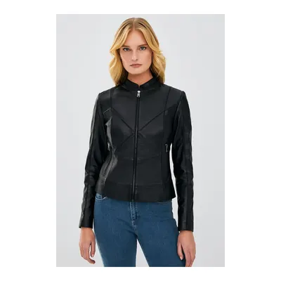 Tiffany Kadın Slim-Fit Kısa Deri Ceket