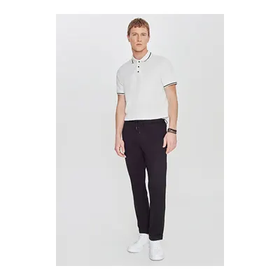 Slim Fit Dar Kesim Beli Bağlamalı Yan Cepli Armürlü Casual Siyah Pantolon