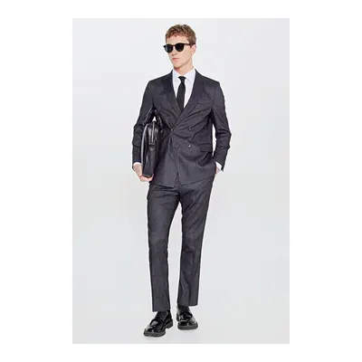 Slim Fit Dar Kesim Kırlangıç Yaka Kapak Cepli Diagonal Desenli Kruvaze Siyah Takım Elbise
