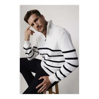 Karışık Erkek Slim Fit Fermuarlı Dik Yaka Çizgili Pamuklu Kazak