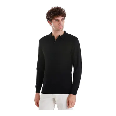 Siyah Regular Fit Jakarlı Polo Yaka Yünlü Triko Kazak