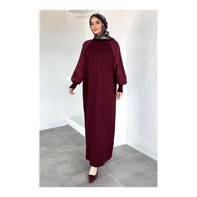 Julude Bordo Gülseli Kendinden Desenli Tesettür Triko Elbise