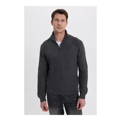 Erkek Slim Fit Dar Kesim Fermuarlı Gri Dik Yaka Triko Kazak