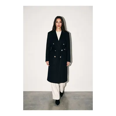 Siyah Düğme Detaylı Kuşaklı Uzun Kaban