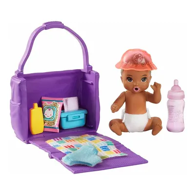 Barbie Bebek Bakıcısı Özellikli Minik Bebekler Bez Değiştirme Zamanı GHV86